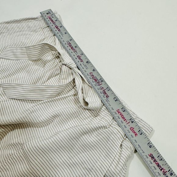 NWT Club Monaco Striped Linen Blend Belted Pull-on Shorts Khaki size 10 $129 - Picture 9 of 11